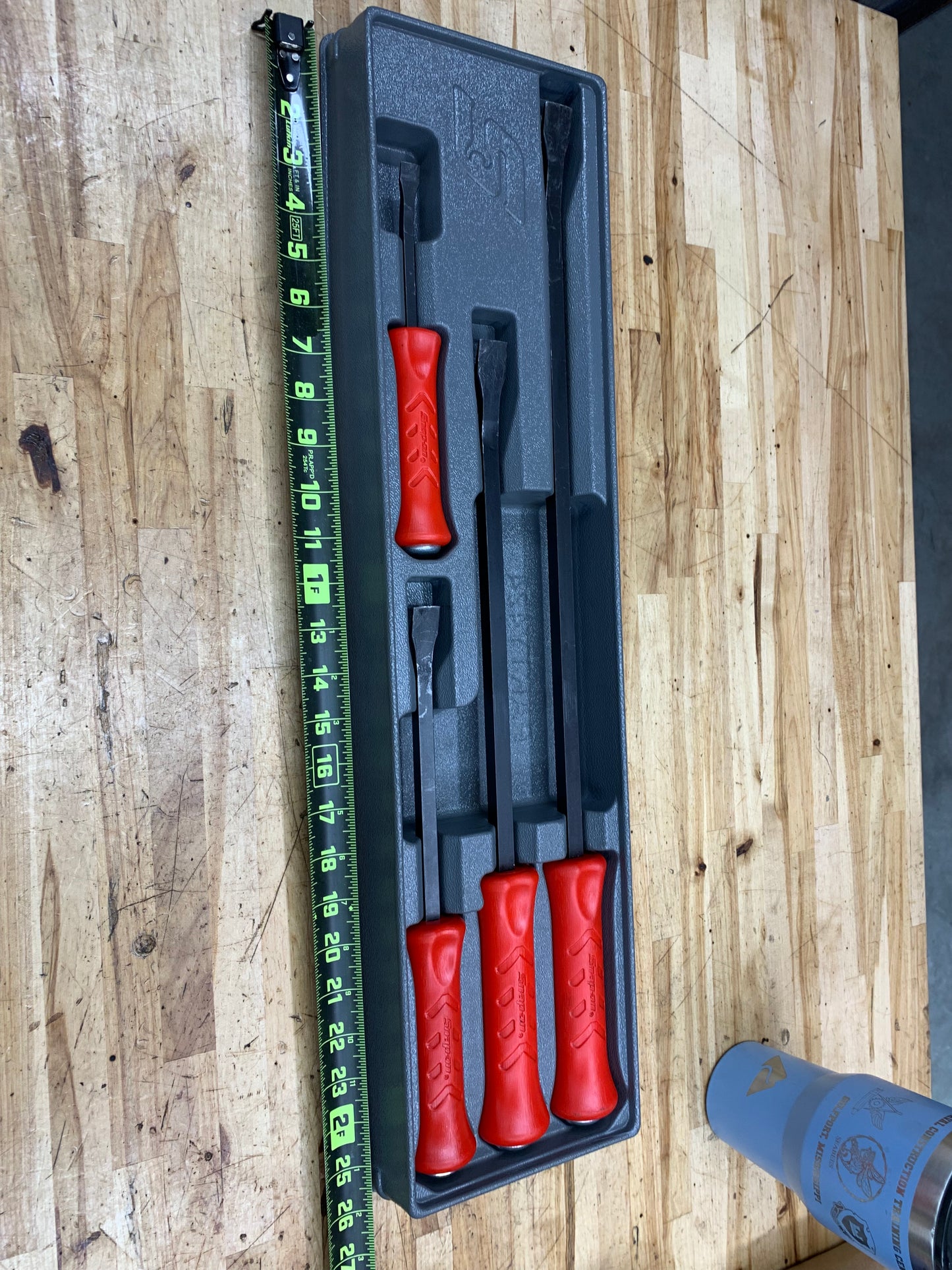 Snap On Striking Prybar Set Red LIKE NEW SPBS704AR
