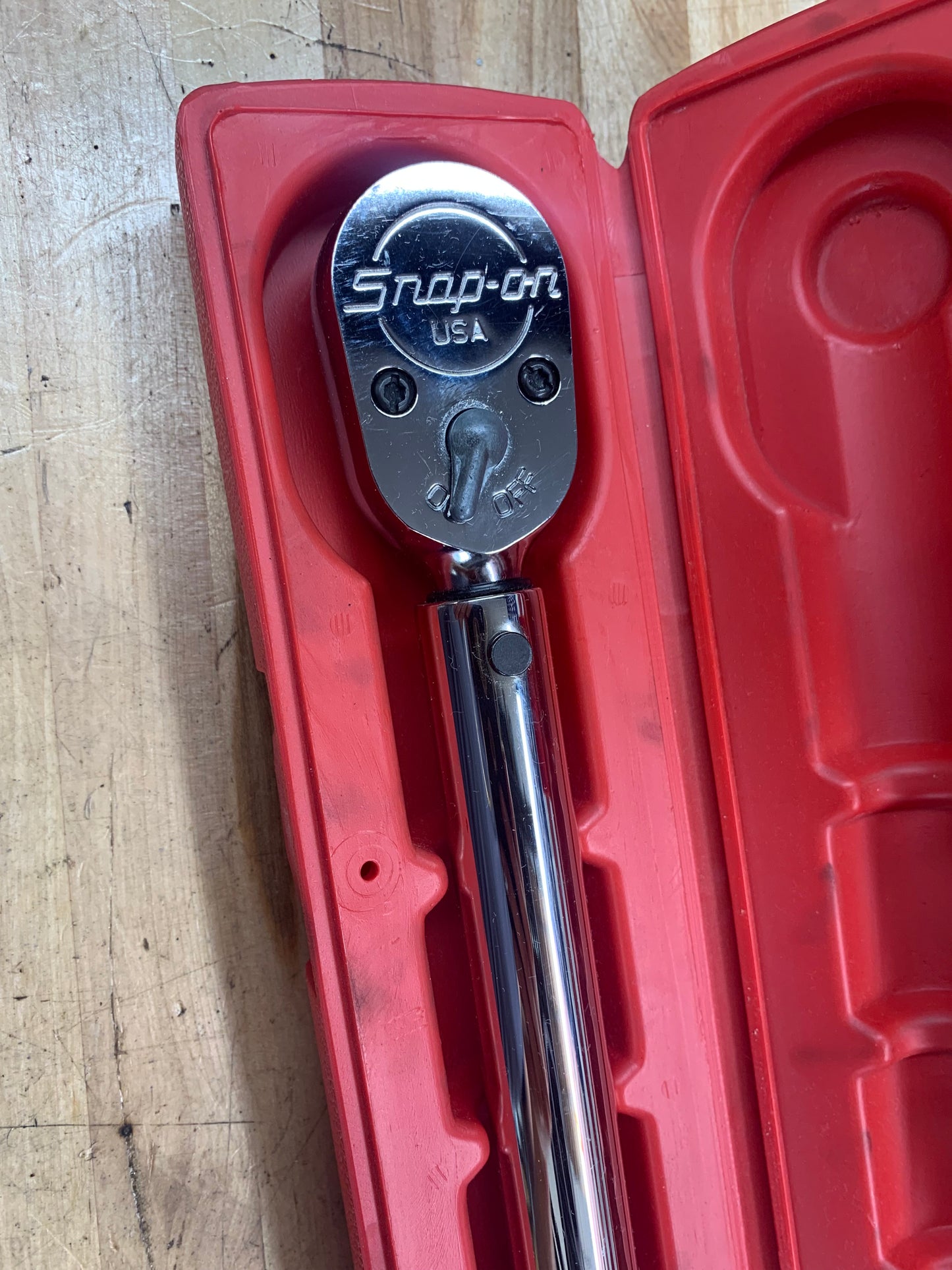 Snap On 1/2" dr. torque wrench 50-250 Ft.Lb.  QD3R250