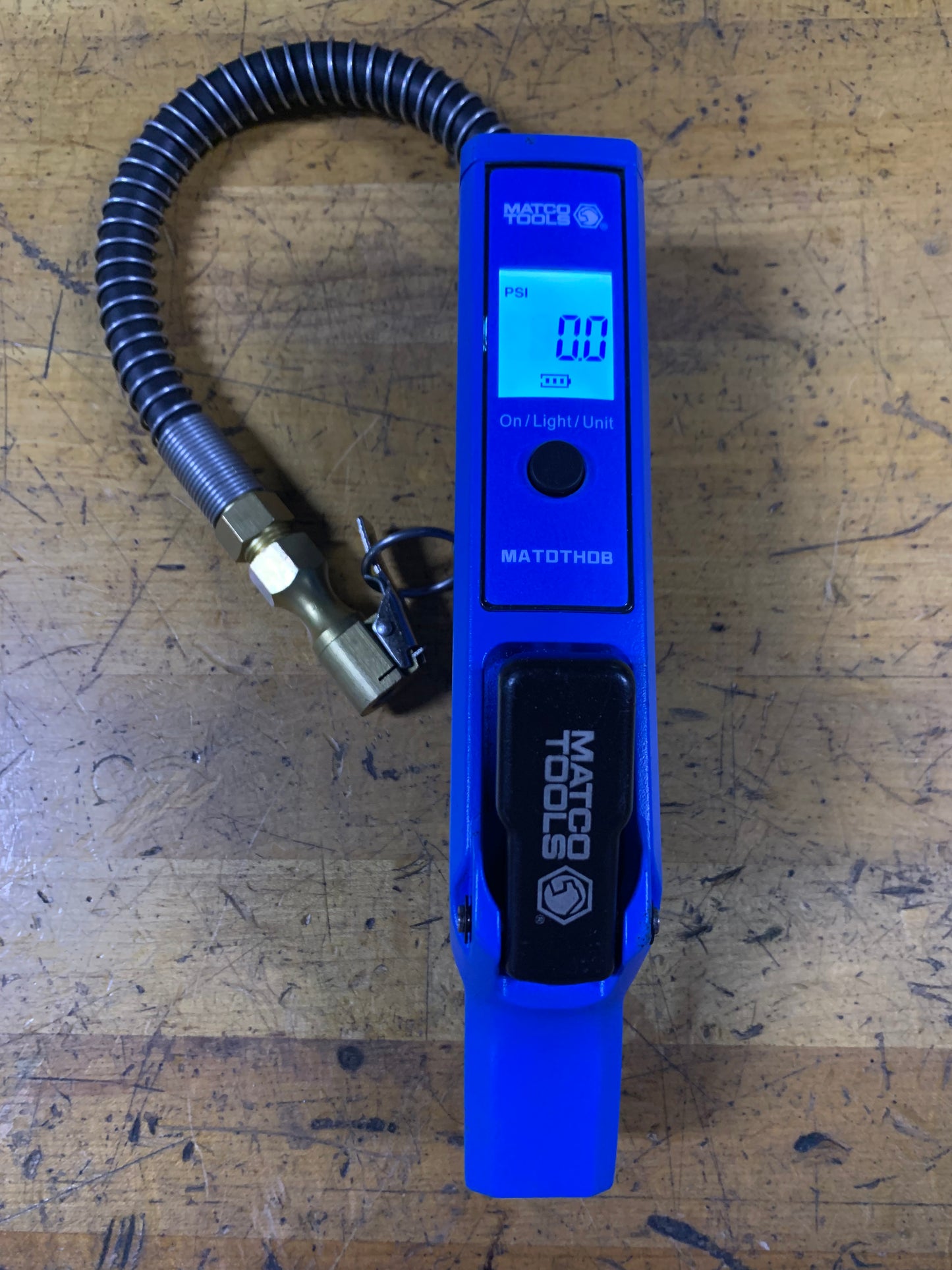 Matco Digital Tire Inflator Gauge, Aluminum Body MATDTHDB