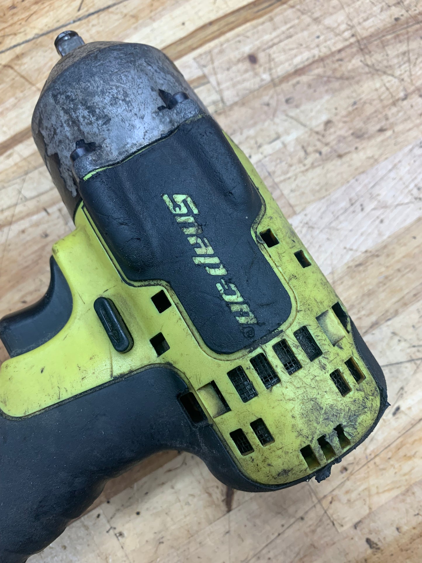 Snap On 3/8" 18V Impact HiVizCT8810A