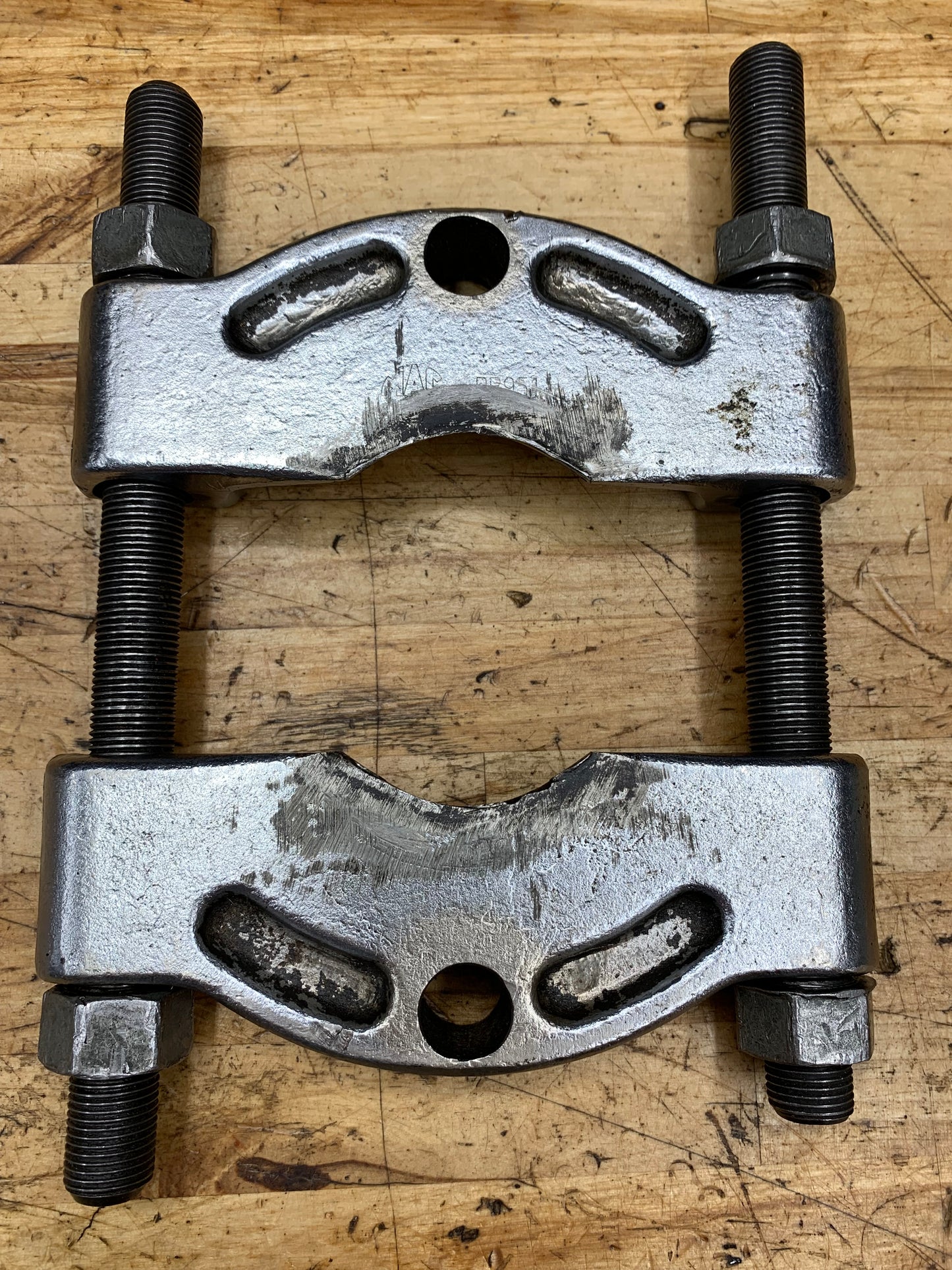 Mac Tools Large Bearing Separator PB951
