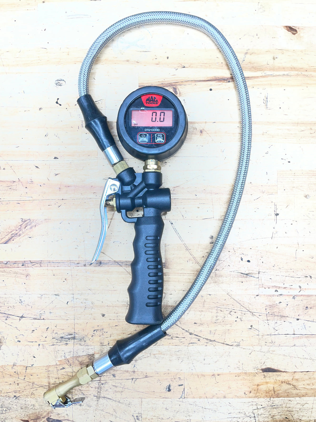 Mac Tools Digital Air Inflator Chuck Gauge DTG1000D