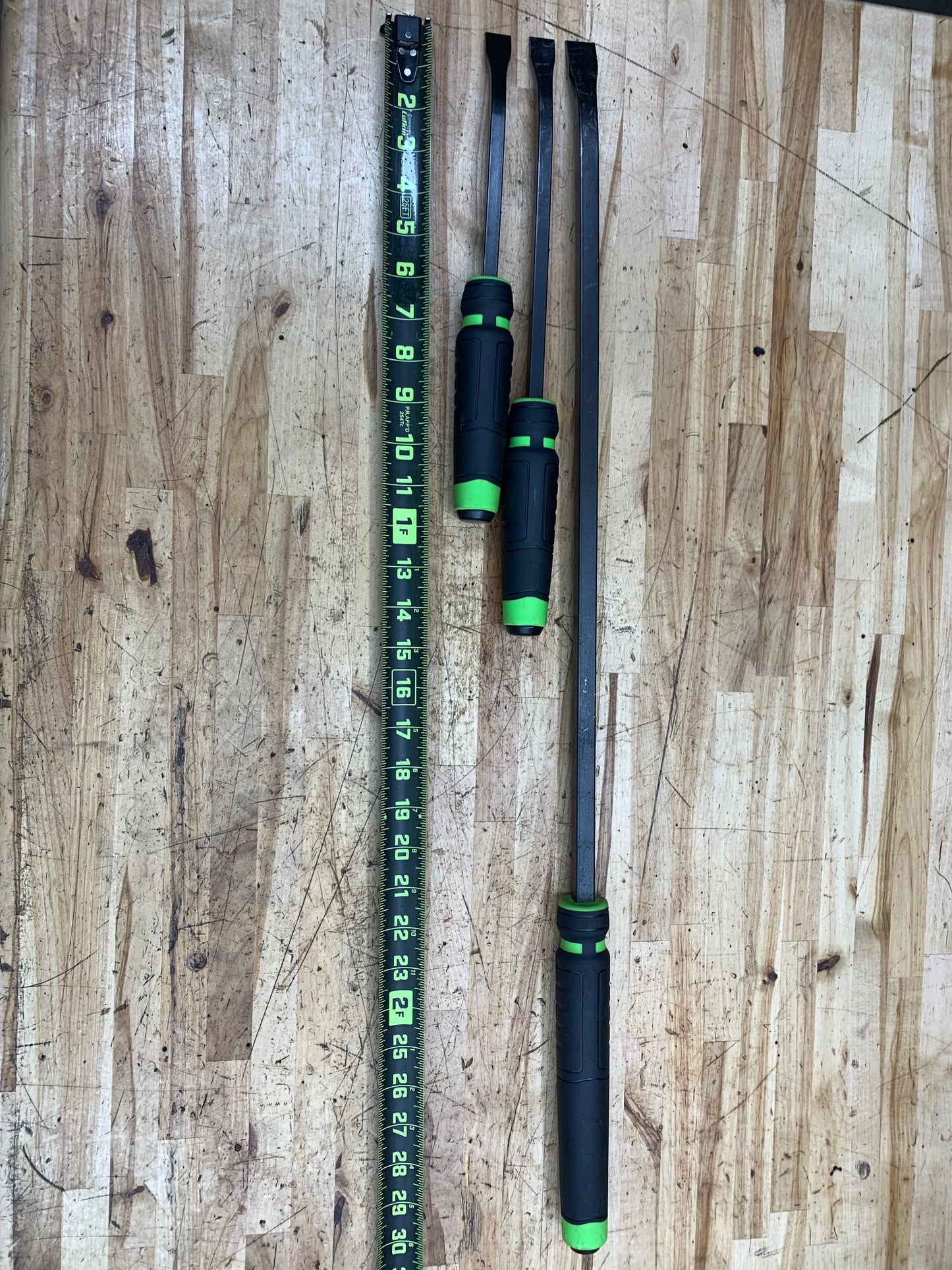 Mac Tools 3pc Green Striking Prybars 30”, 15” & 12”