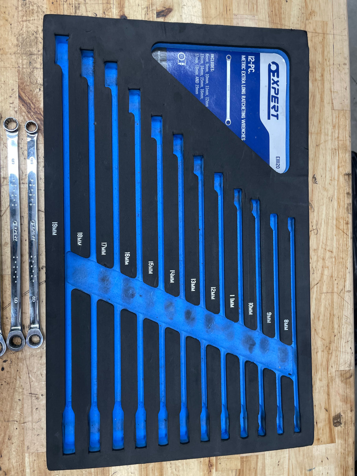 Expert by Mac Tools Metric Extra Long Ratcheting Box Wrench Set 8-19mm 12pc E111120