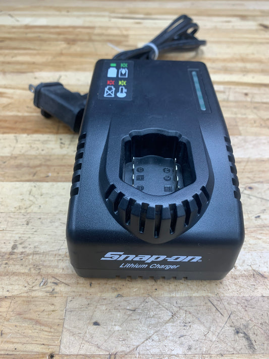 Snap On 14.4v Battery Charger CTC772A