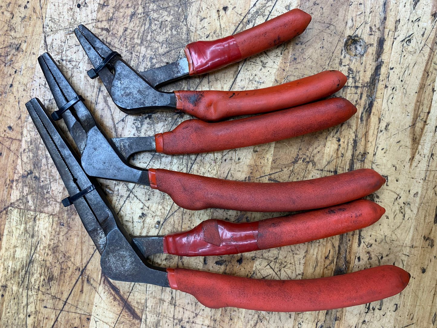 EZ Red 3pc Right Angle Pistol Grip Kiwi Pliers