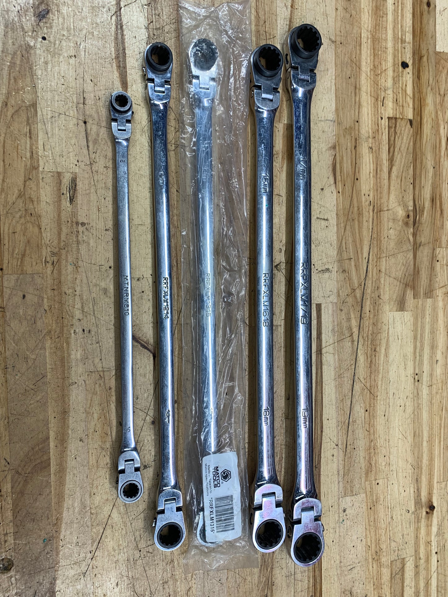 Matco* XL Metric Flex Head Ratcheting Wrench Set 5pc. 8-19mm