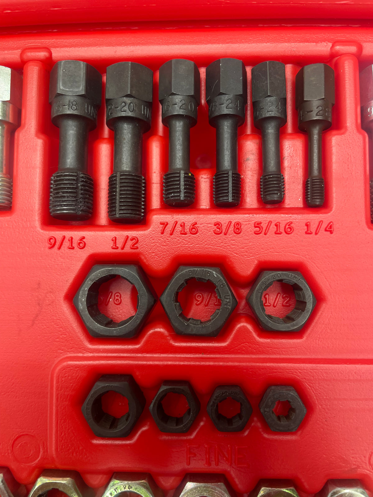 Snap On Rethreading Set 32pc. USA  EXCELLENT CONDITION RTD48