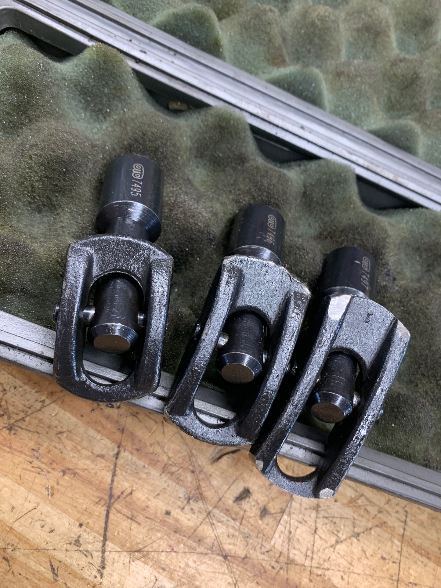 OTC Rear Axle Bearing Puller 7494A