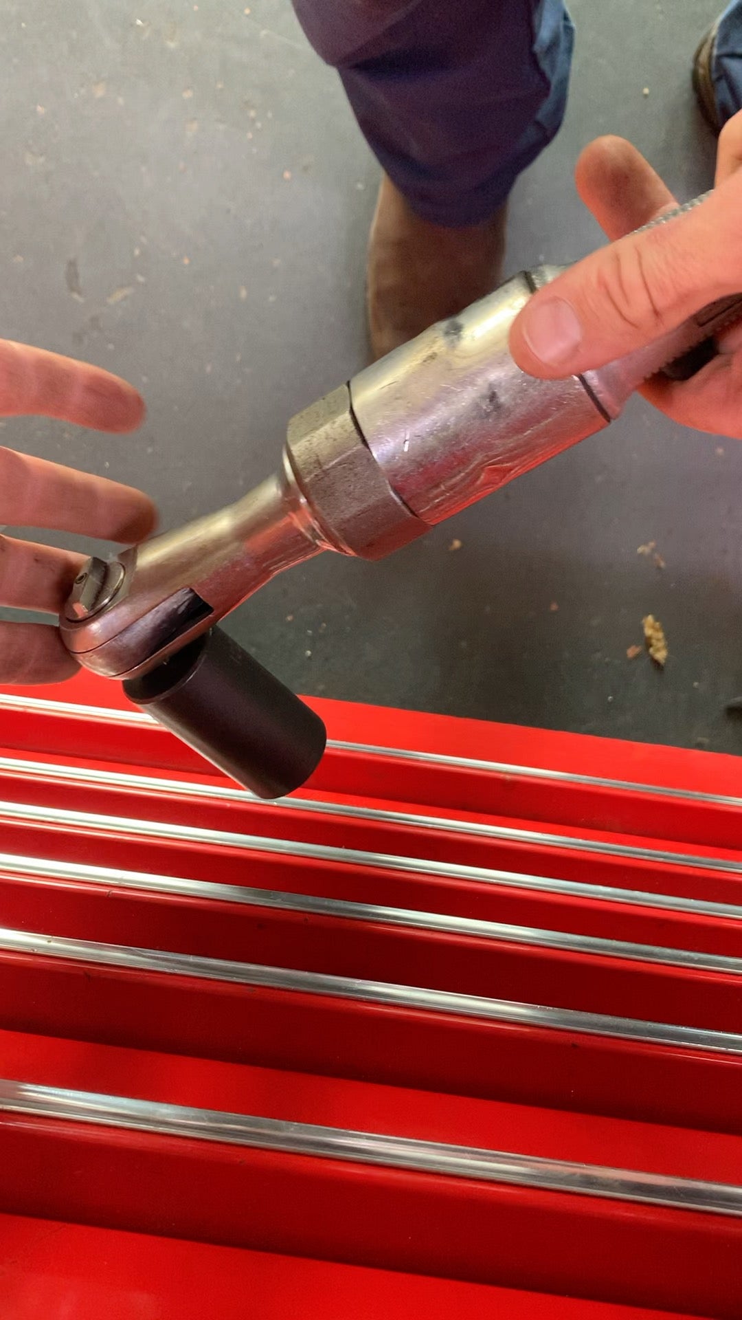Snap On 3/8" Pneumatic Air Ratchet FAR72B
