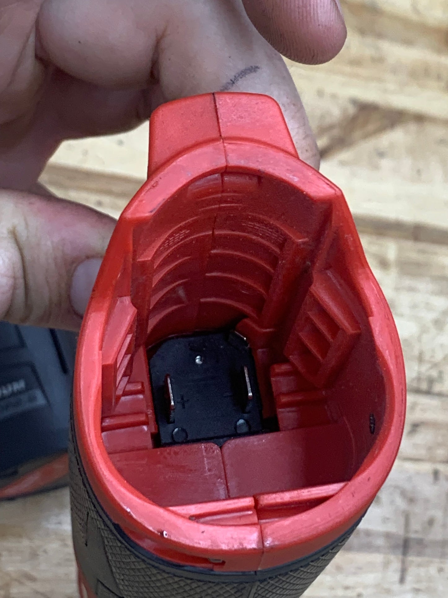 Milwaukee 3/8" Fuel M12 Lithium Ratchet WITH BATTERY 2567-20