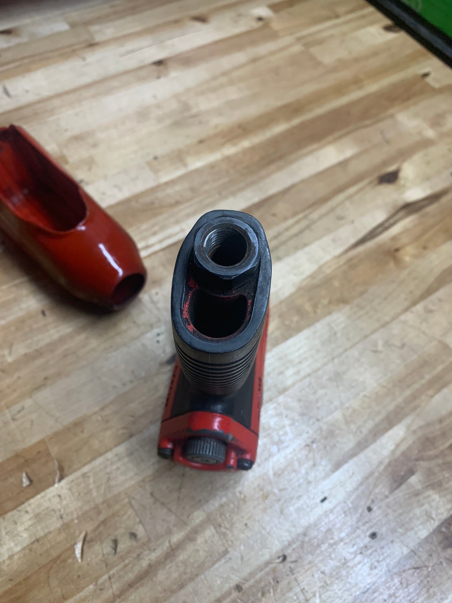 Snap On 3/8" Air Impact Wrench.  MG325