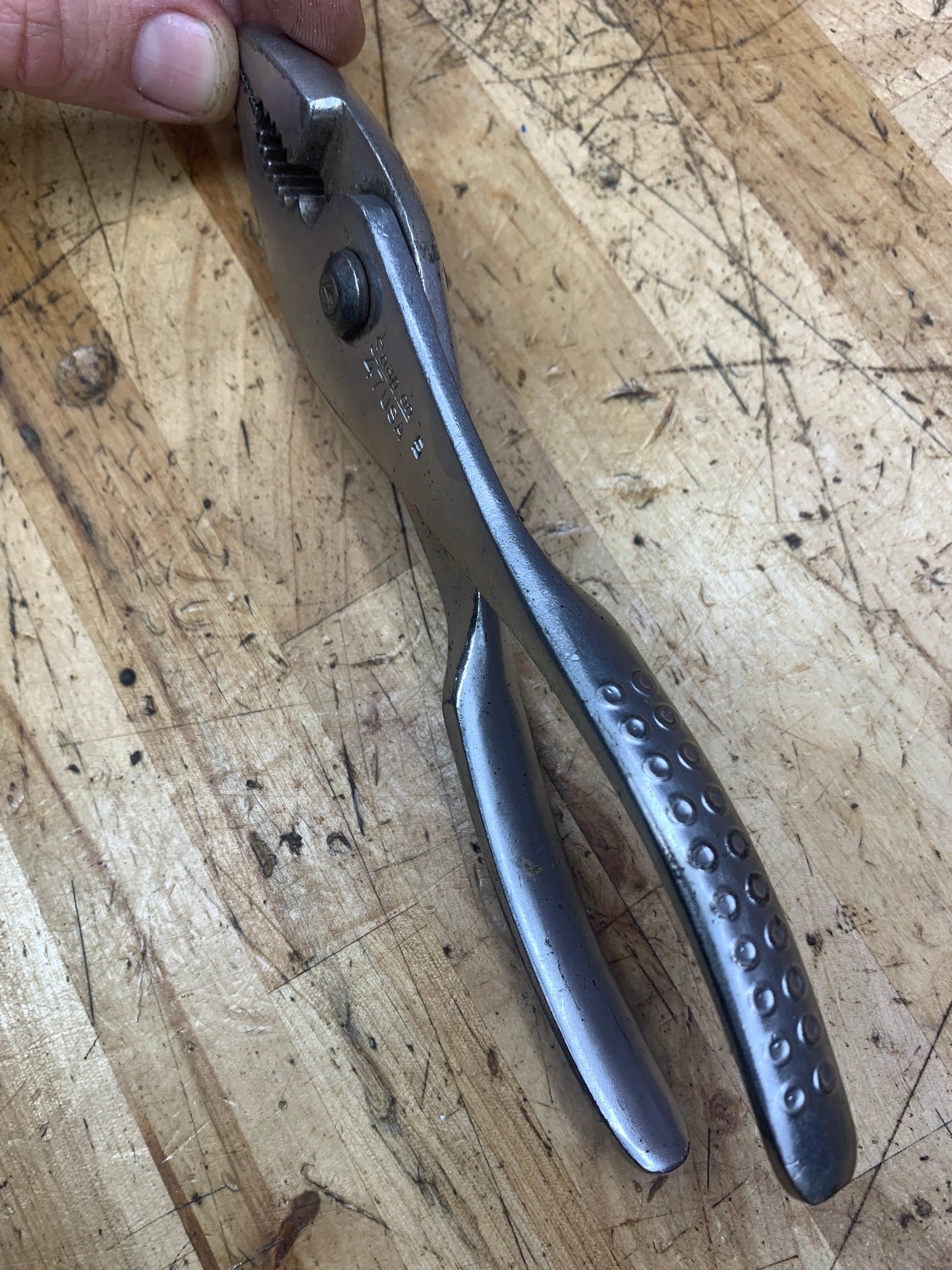 Snap On Vintage Vacuum Grip Slip Joint Pliers USA 47