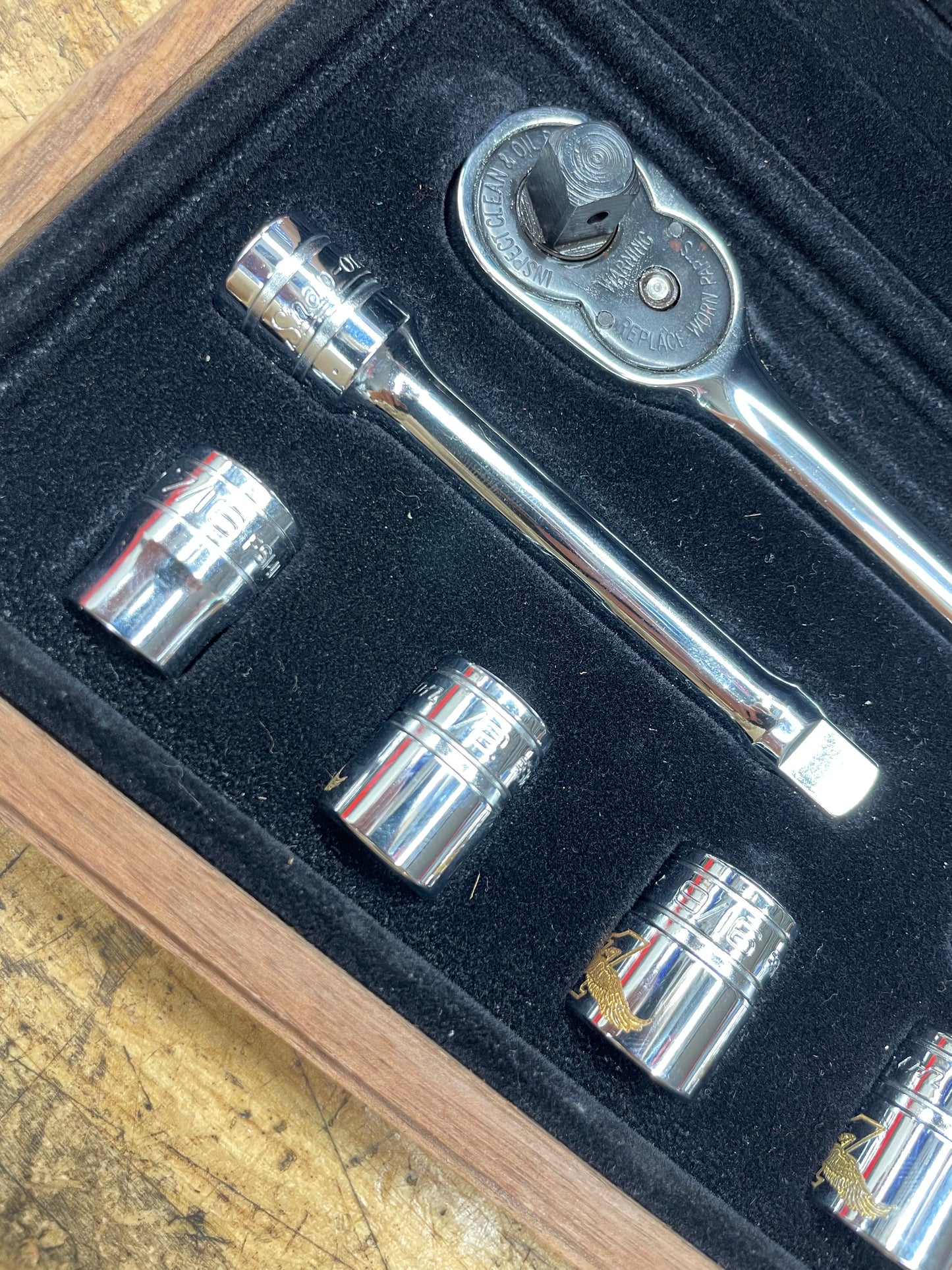 Snap On 70th Anniversary Edition 1990 24K Gold Engraved SAE Socket/Ratchet Set USA