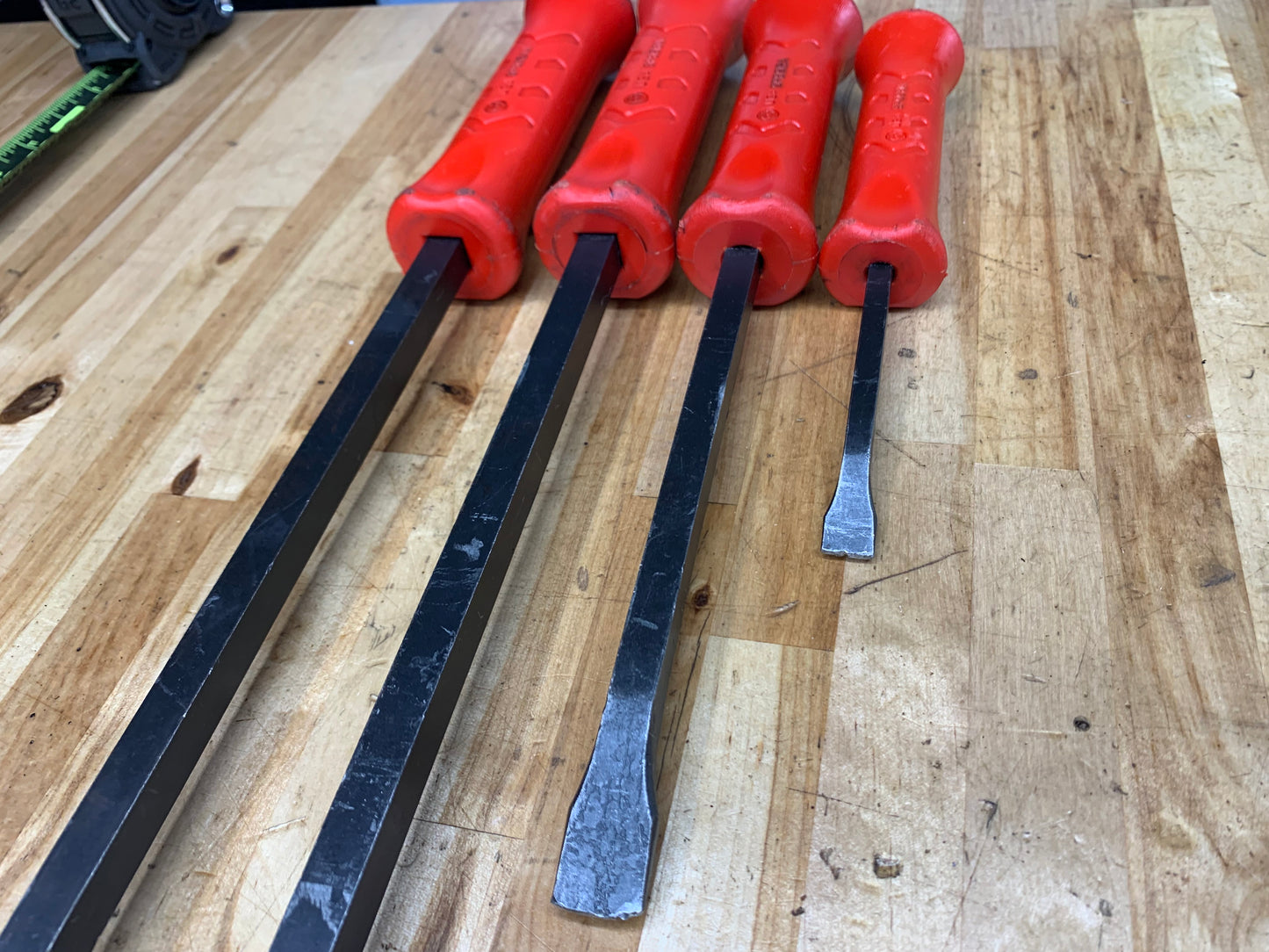 Snap On Striking Prybar 4pc SPBS704AR USA