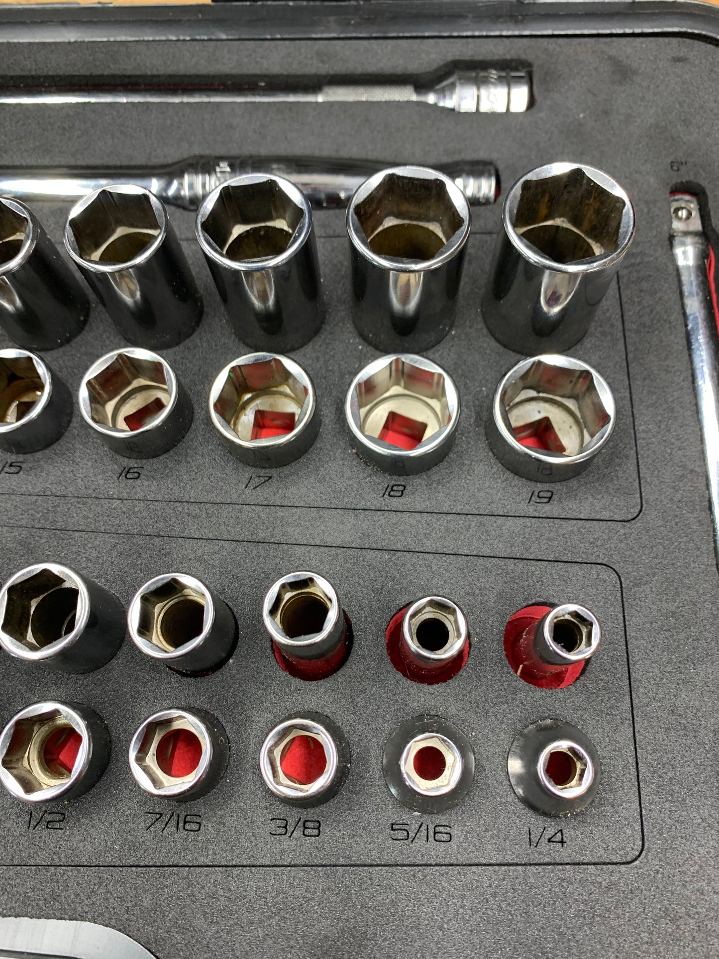Snap On 3/8" Metric And SAE, MASTER SOCKET FOAM Ratchet Service Set FMGSS06B USA