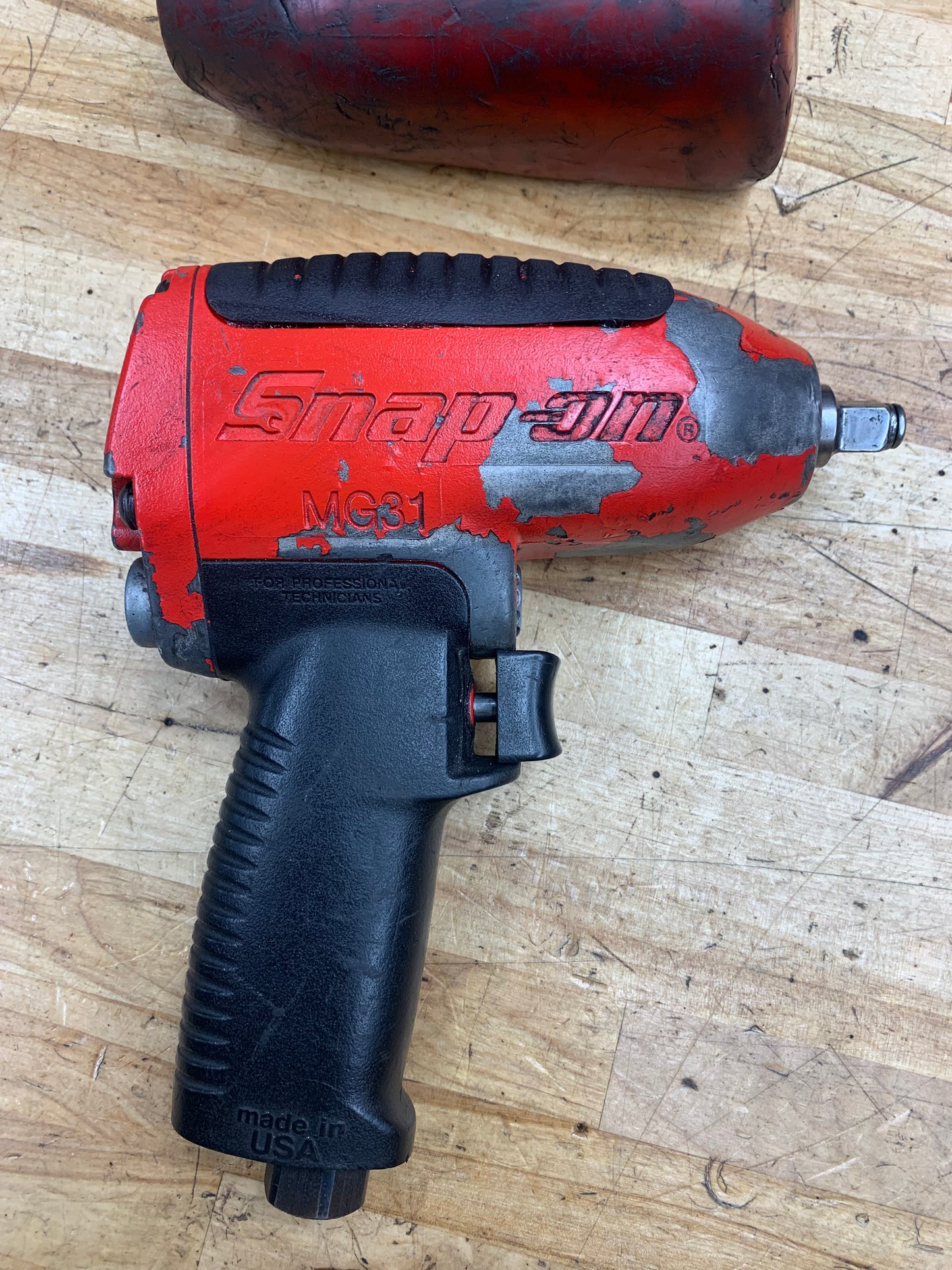 Snap On 3/8” Air Impact Wrench MG31