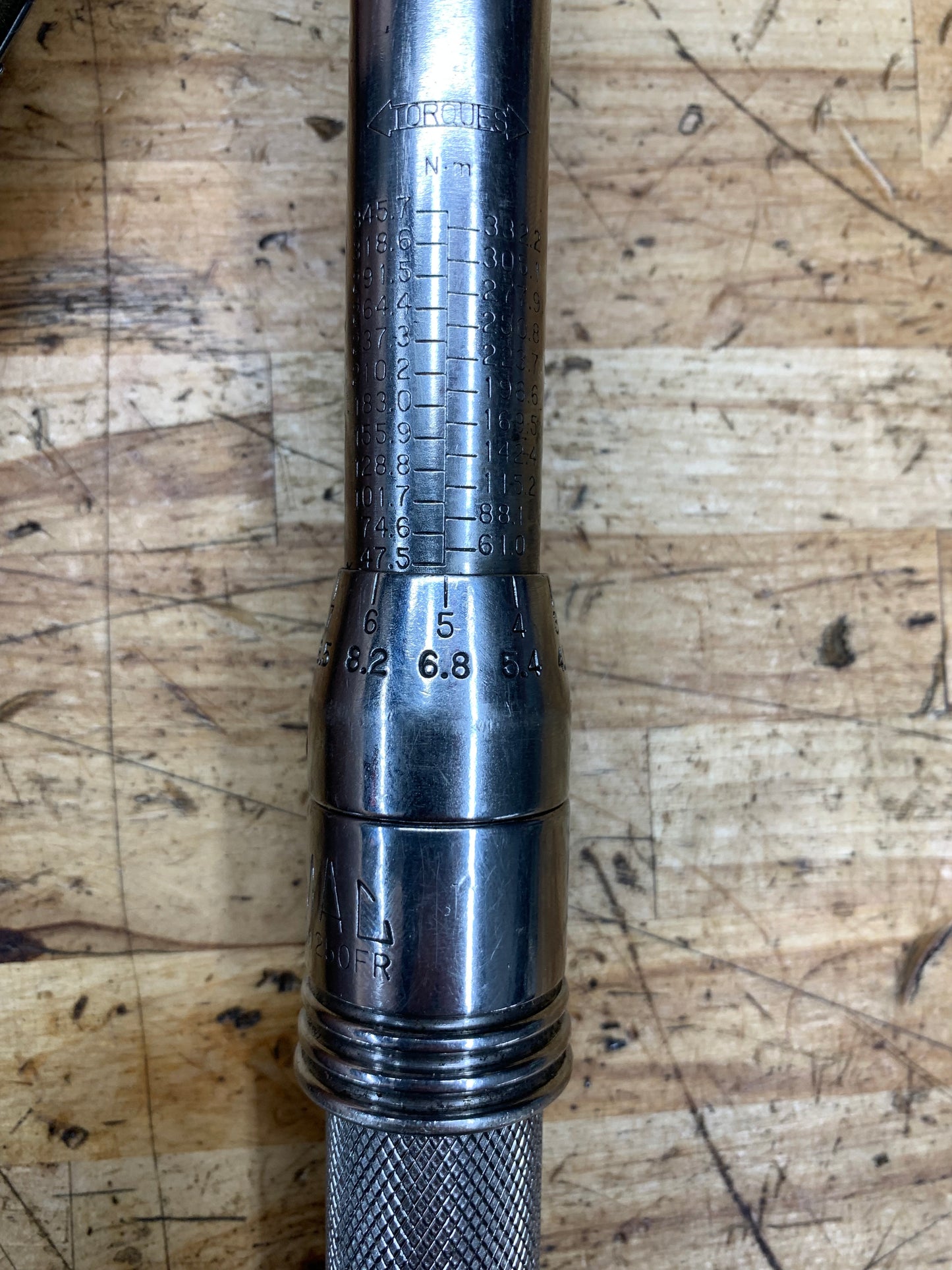 Mac Tools 1/2" Drive Click Style Torque Wrench 30-250ft lb. USA TW250FR