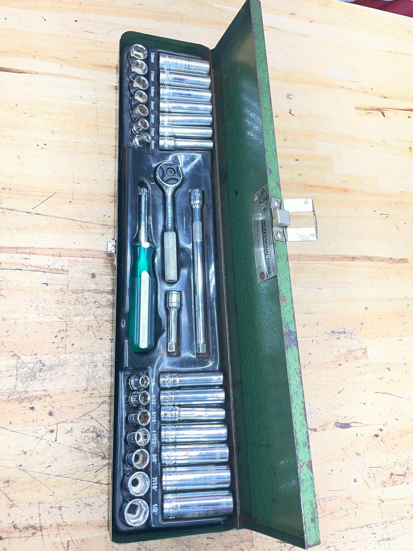 SK 1/4” Socket And Ratchet Set SAE/Metric USA