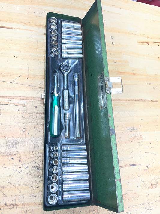 SK 1/4” Socket And Ratchet Set SAE/Metric USA