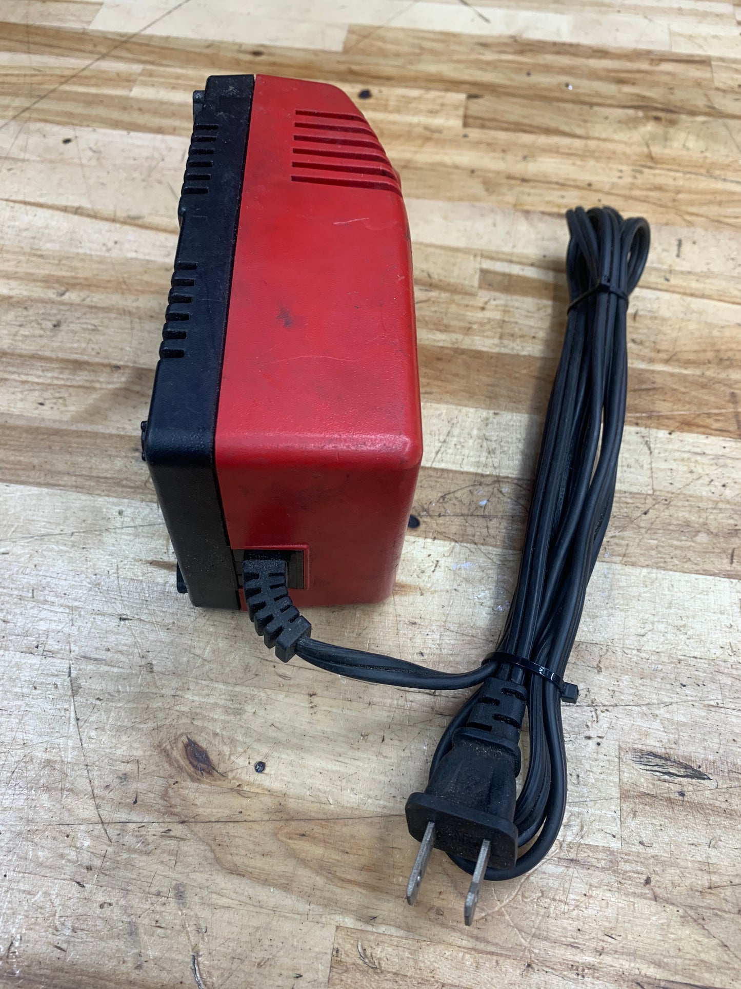 Snap On 14.4v Battery Charger CTC772