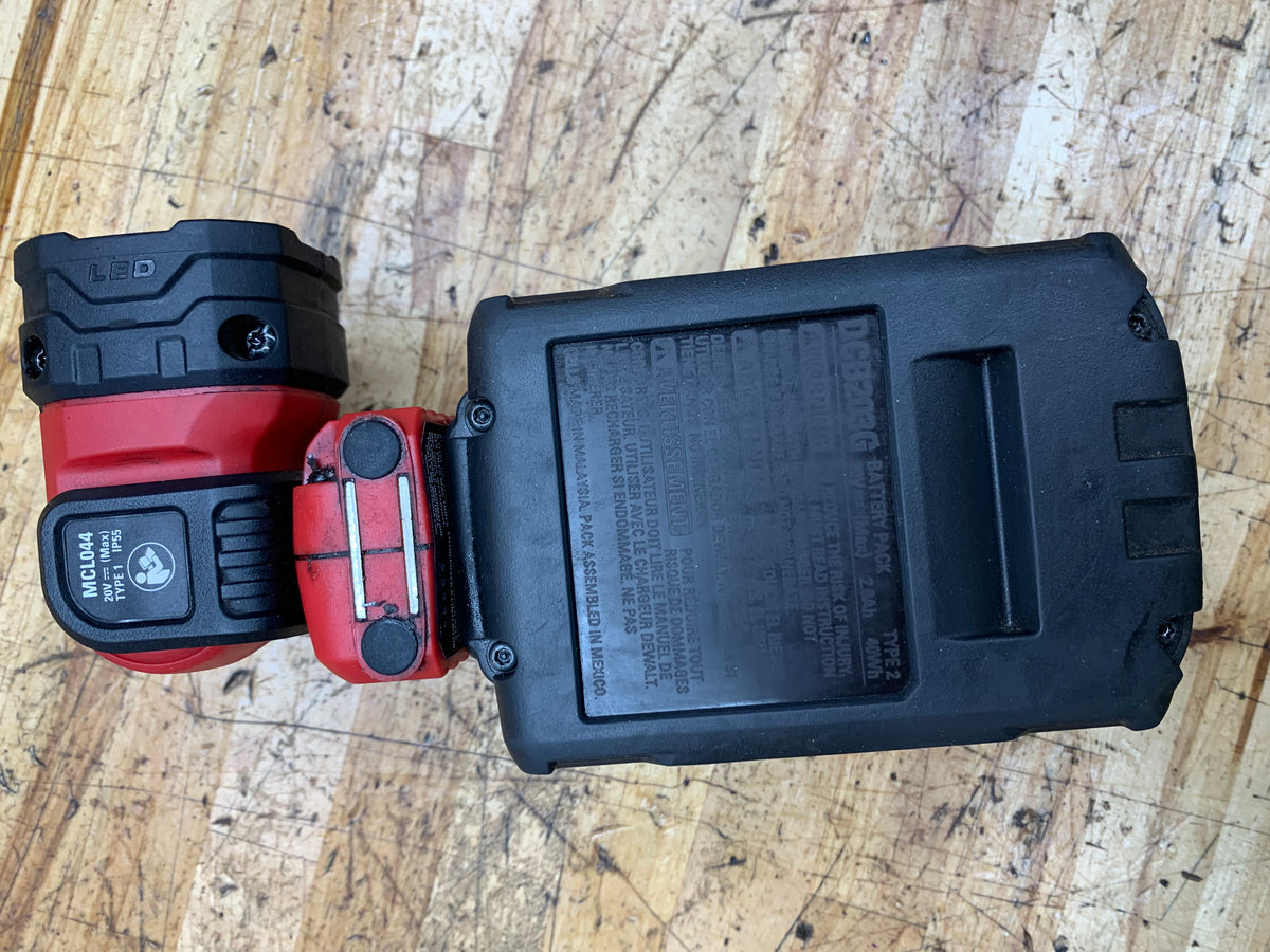 Mac Tools 20V Work Light WITH BATTERY MCL044