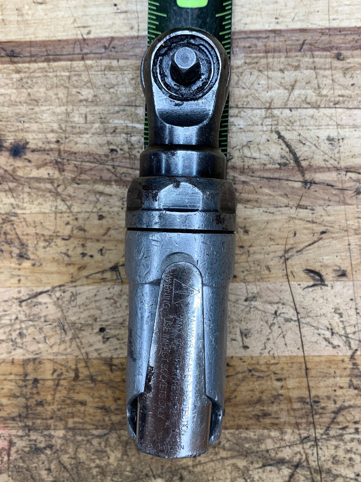 Blue Point 1/4” Stubby Air Ratchet AT204
