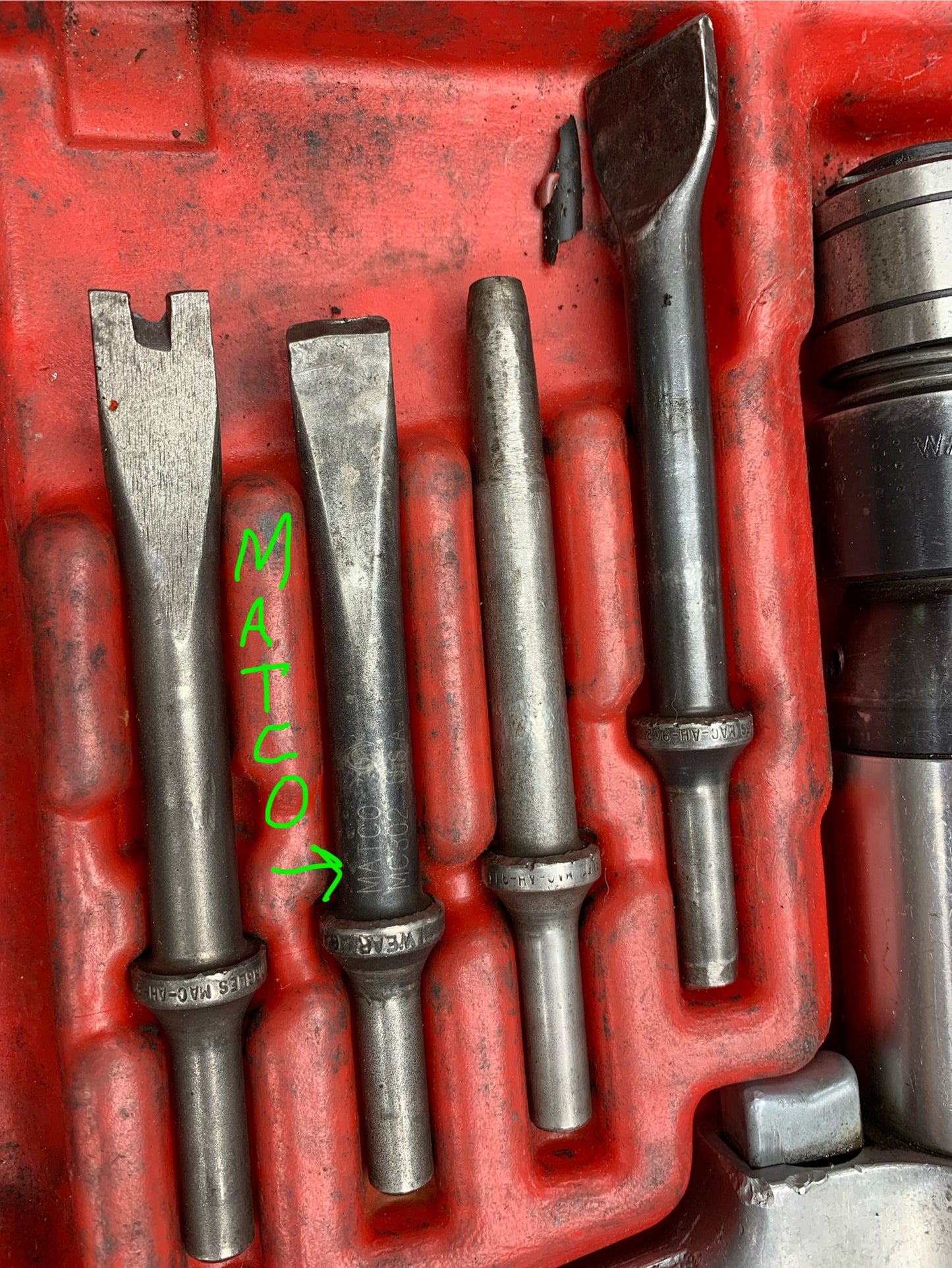 Mac Tools Medium Barrel Air Hammer Kit AH650K