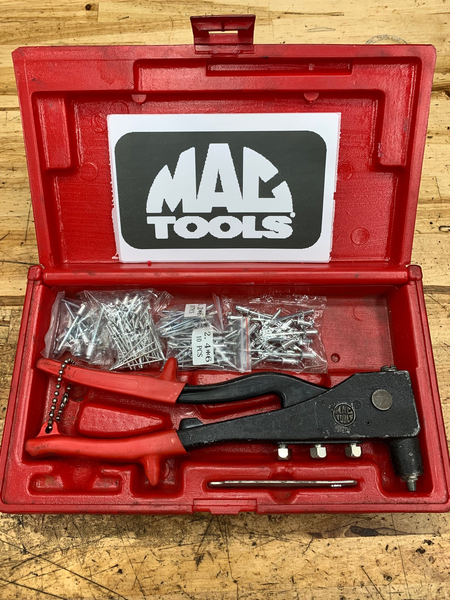 Mac Tools Heavy Duty Rivet Gun Kit RGS100