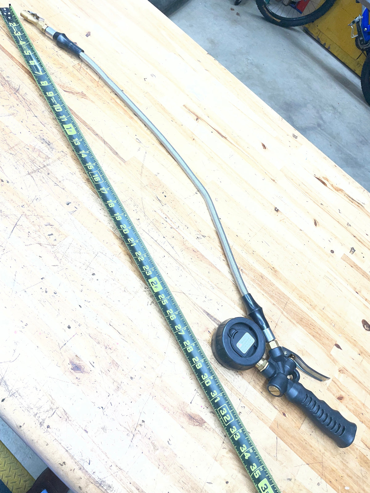Mac Tools Digital Air Inflator Chuck Gauge DTG1000D
