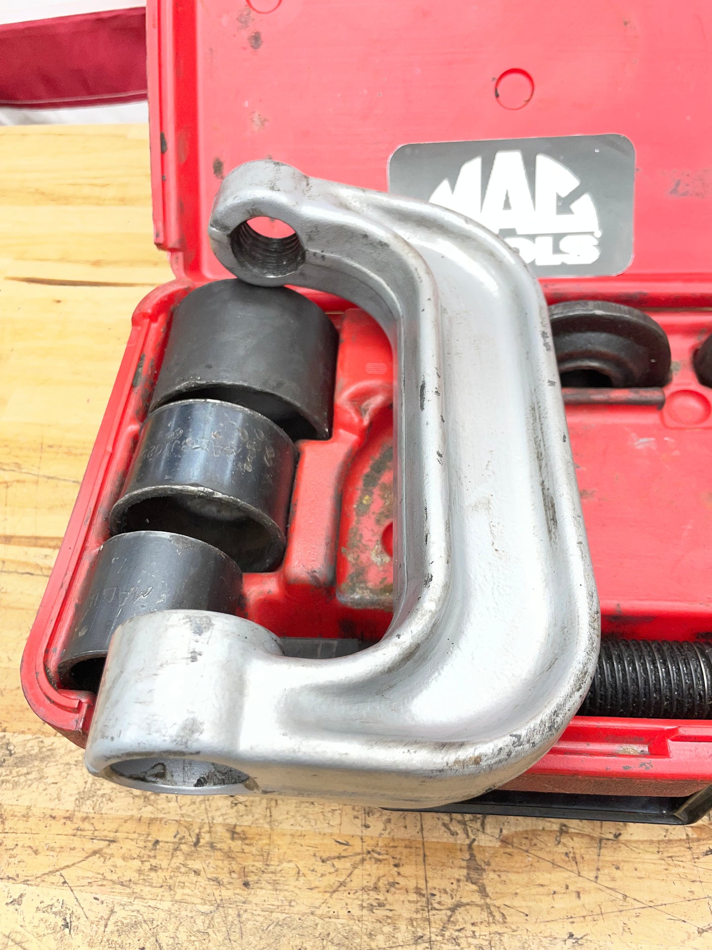 Mac Tools Ball Joint Press BJ7025M