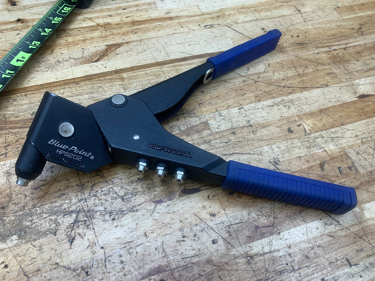 Blue Point Swivel Head Rivet Gun HPS202