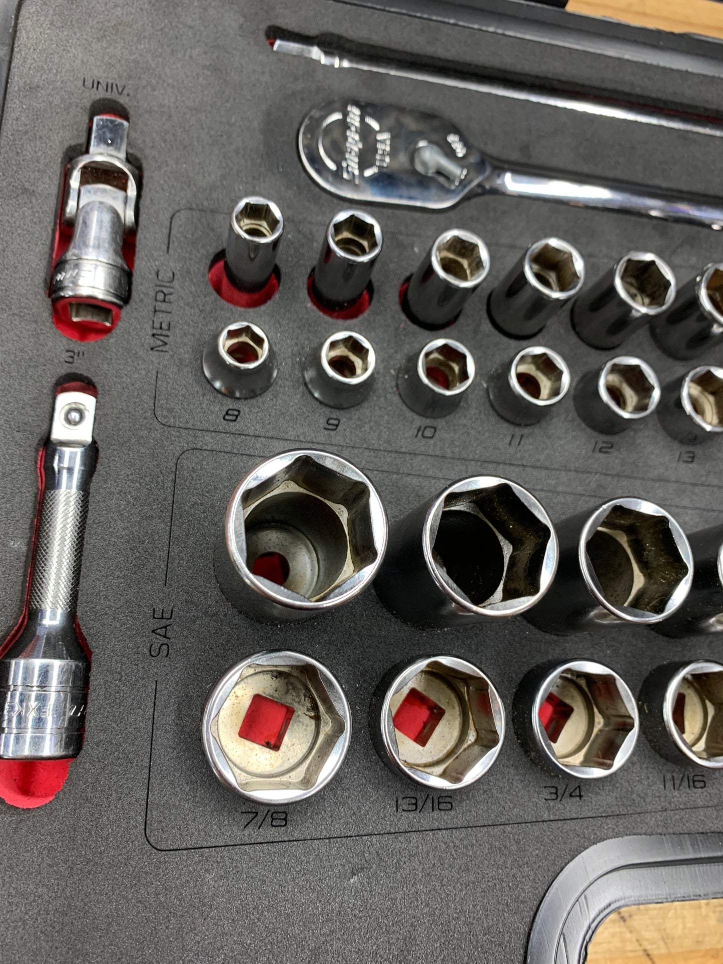 Snap On 3/8" Metric And SAE, MASTER SOCKET FOAM Ratchet Service Set FMGSS06B USA