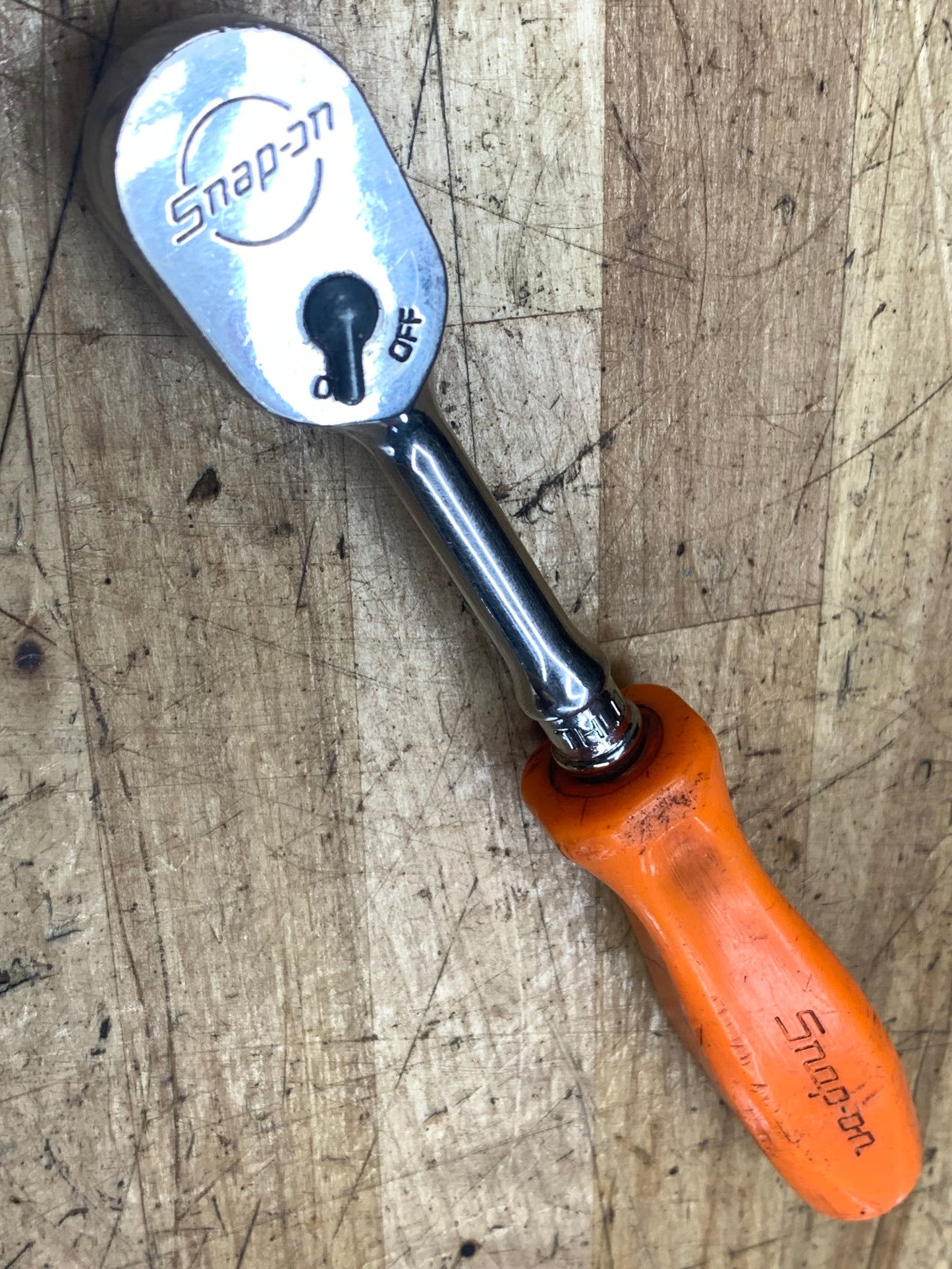 Snap On 1/4" Ratchet Orange Hard Handle THLD72