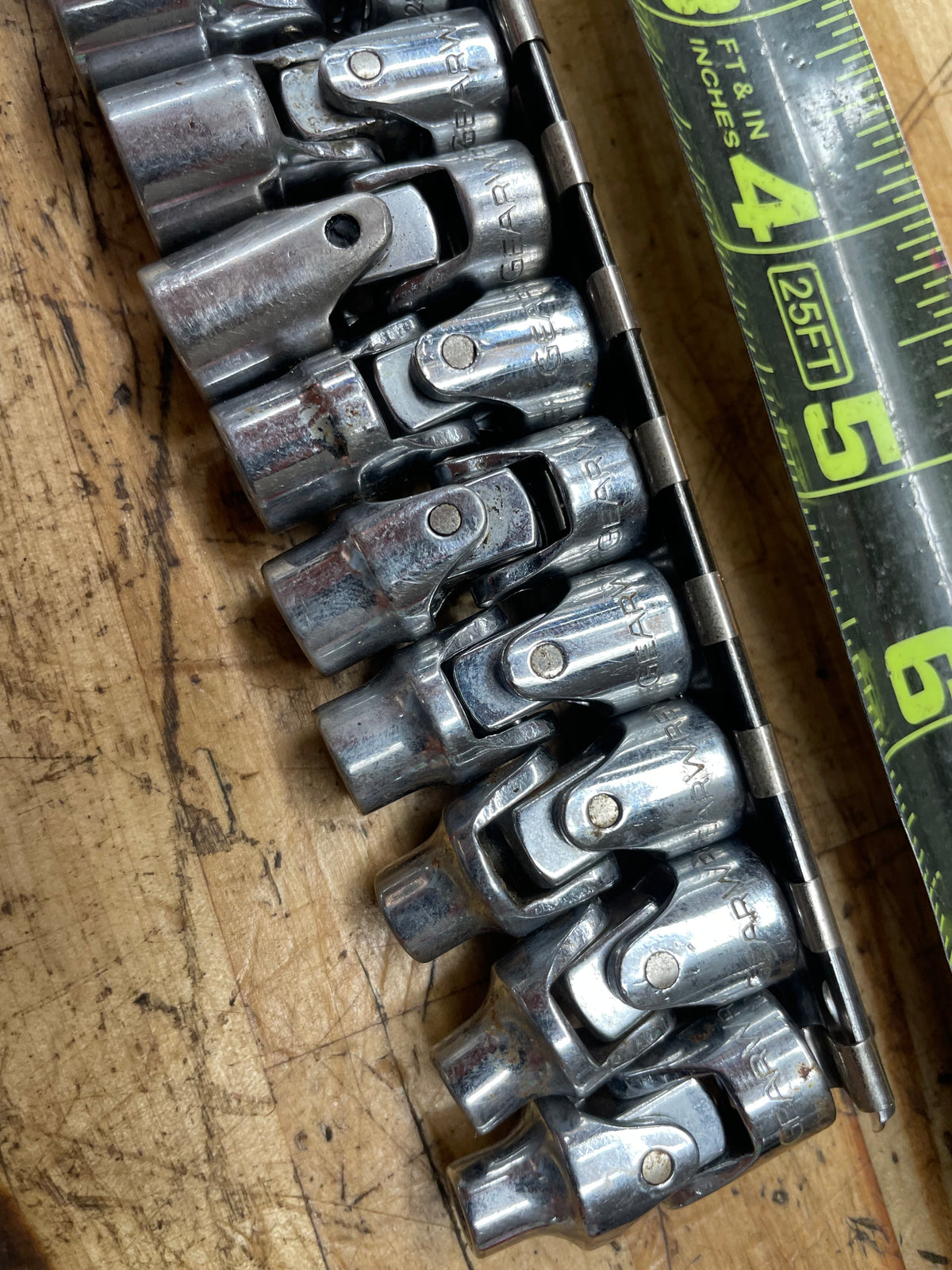 Gearwrench 1/4" Metric Universal Swivel Socket Set 12pc 5-15mm 80311