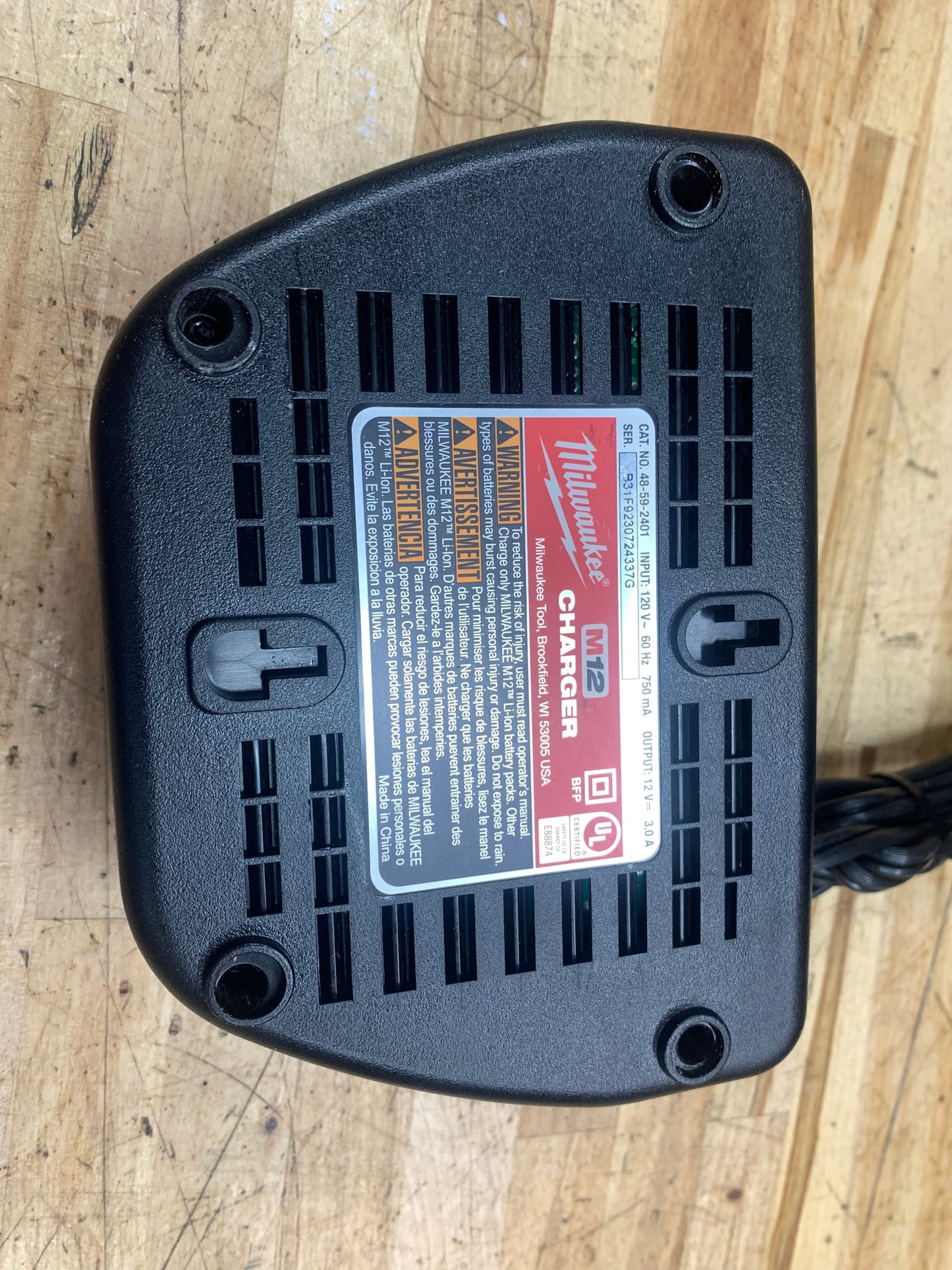 Milwaukee M12 Battery Charger 48-59-2401