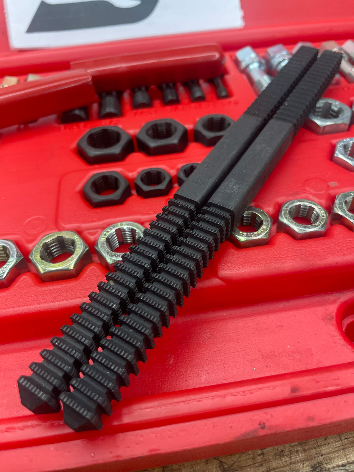 Snap On Rethreading Set 32pc. USA  EXCELLENT CONDITION RTD48