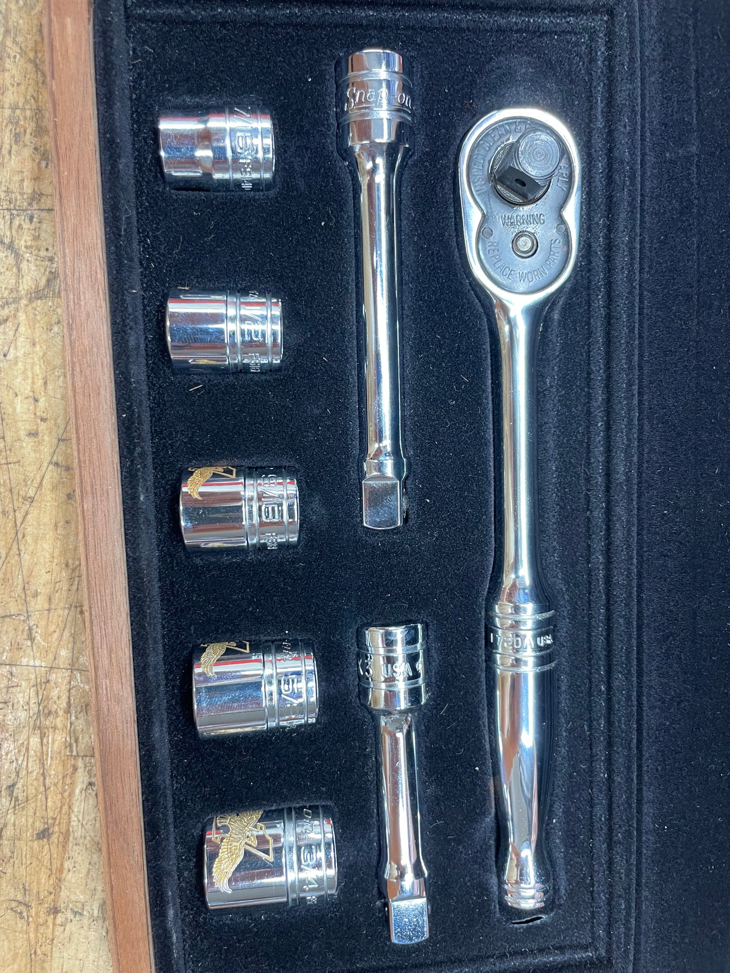 Snap On 70th Anniversary Edition 1990 24K Gold Engraved SAE Socket/Ratchet Set USA