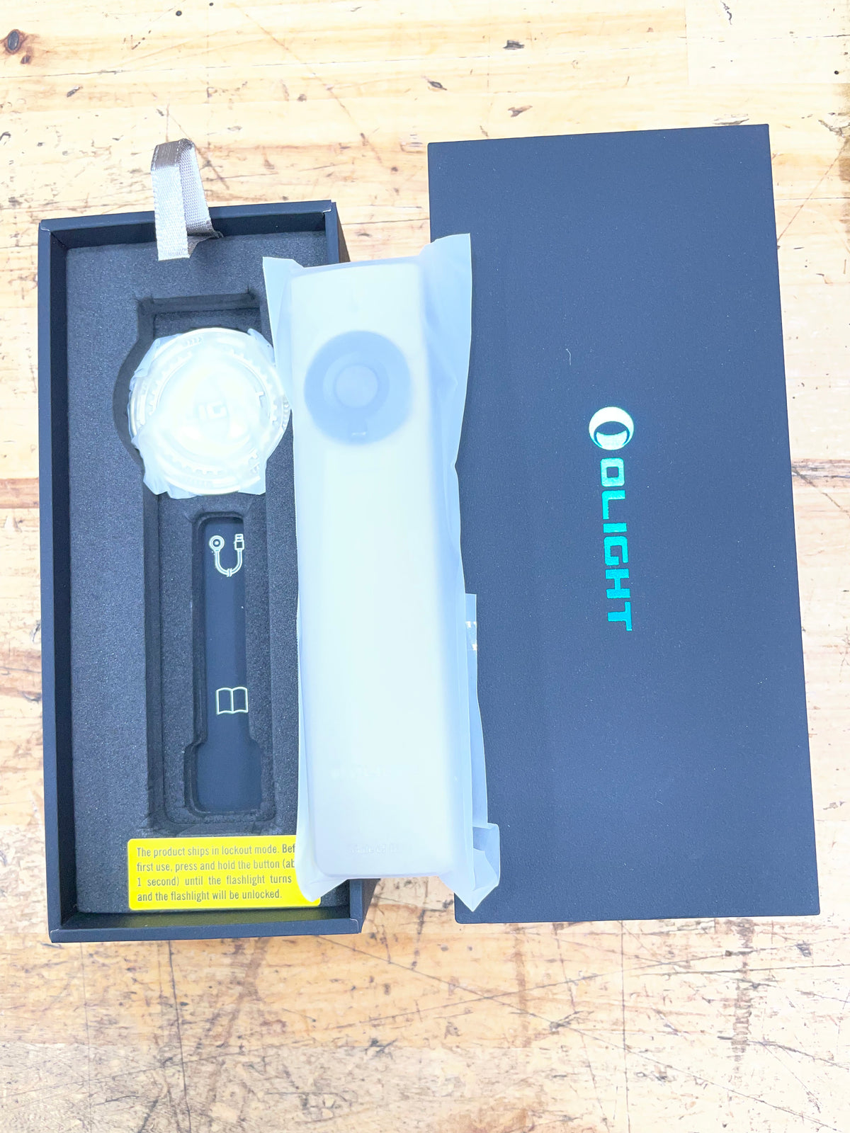 Olight Arkfeld Ultra 3-in-1 EDC Flashlight UV/Laser Olive Green BRAND NEW
