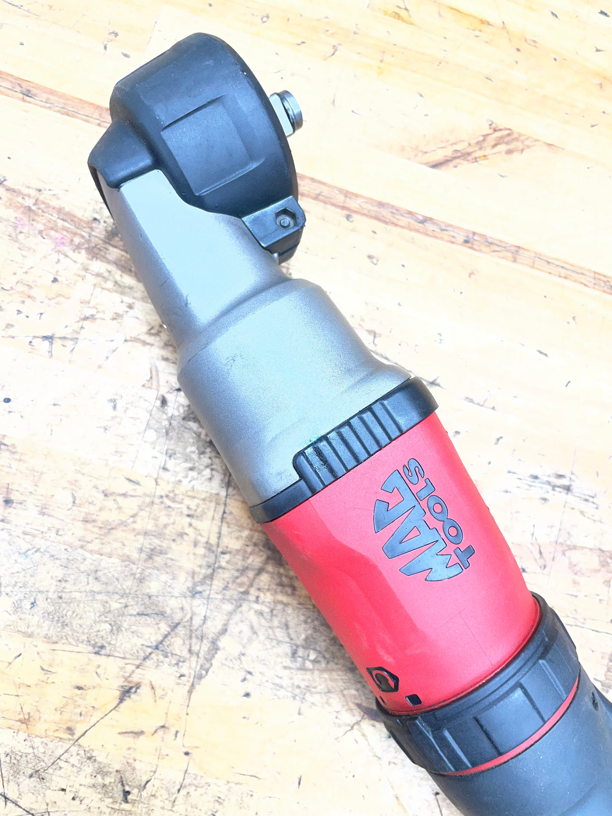 Mac Tools 1/2" Air Impact Wrench 90 Degree Obstruction AWA050B