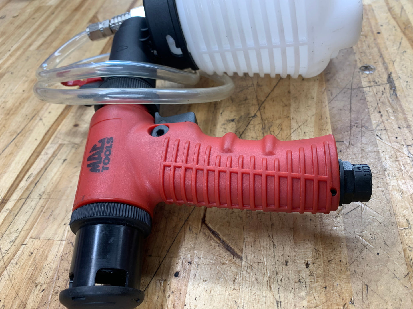 Mac Tools Pneumatic Vacuum Brake Bleeder PBT70852