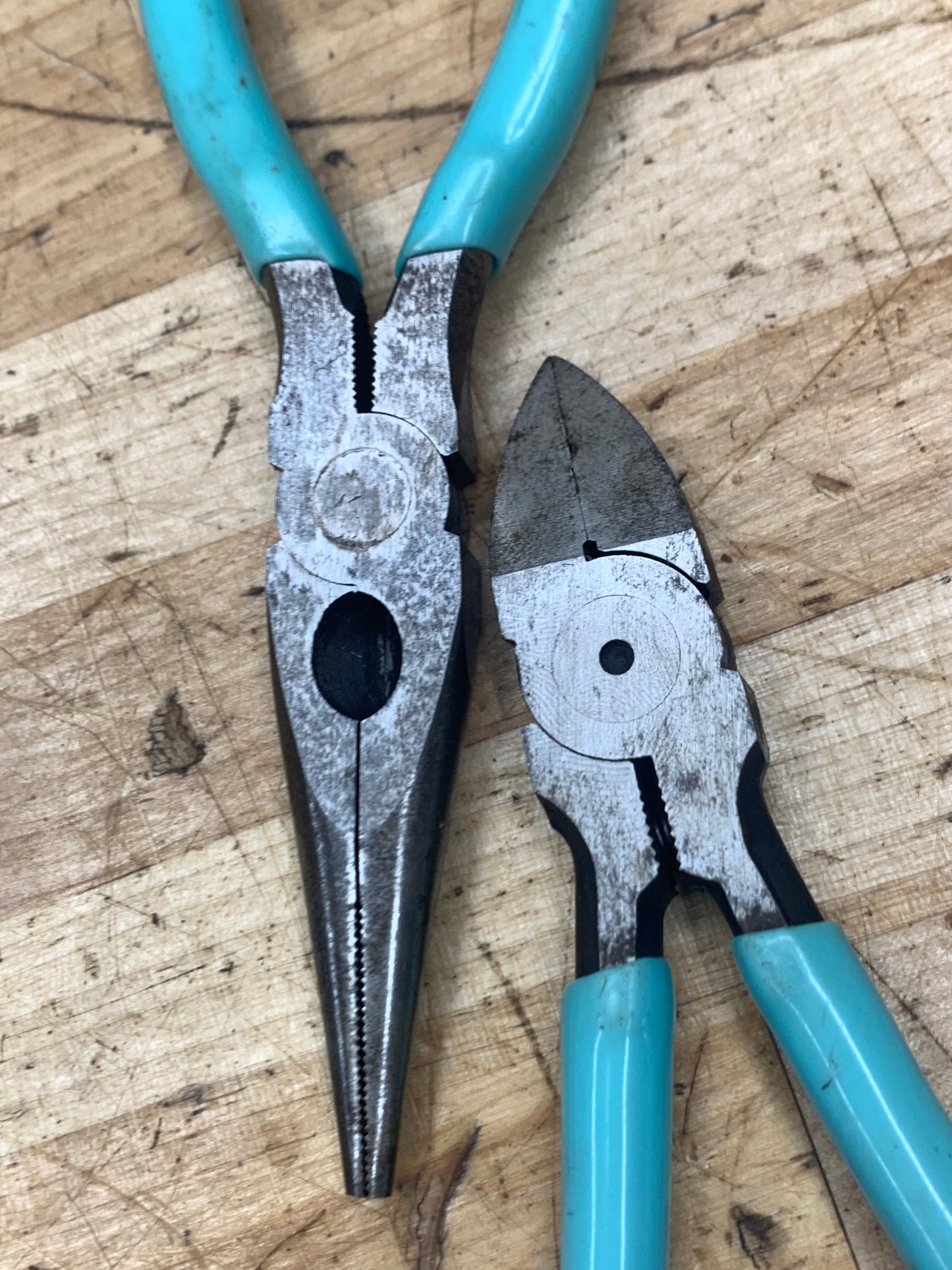 Matco Plier Set: Needlenose and Side Cutters Teal