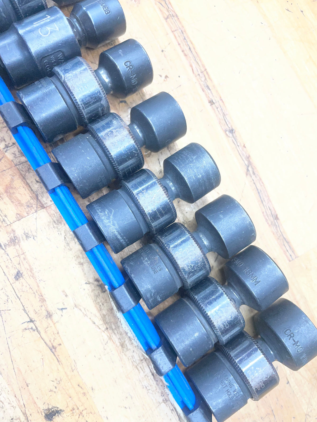 Matco 3/8" Metric Swivel Universal Socket Set 10pc 10-19mm SBUPM106V