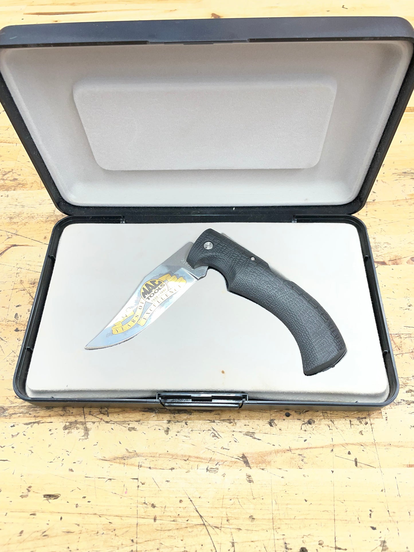 Vintage Gerber Mac Tools 54th Anniversary Commemorative Pocket Knife 1938-1992 Limited Edition #685/3500 w/ Case USA