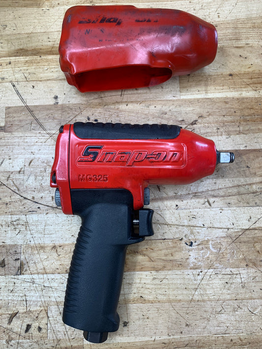 Snap on 3/8” Pneumatic Air Impact Gun MG325