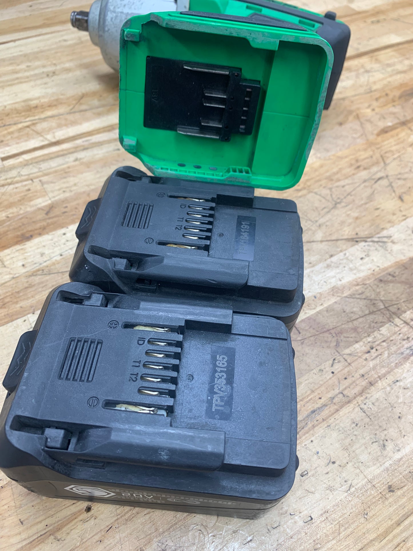 Matco 1/2” Impact Wrench 20v WITH X2 BATTERIES MCL2012HPIW