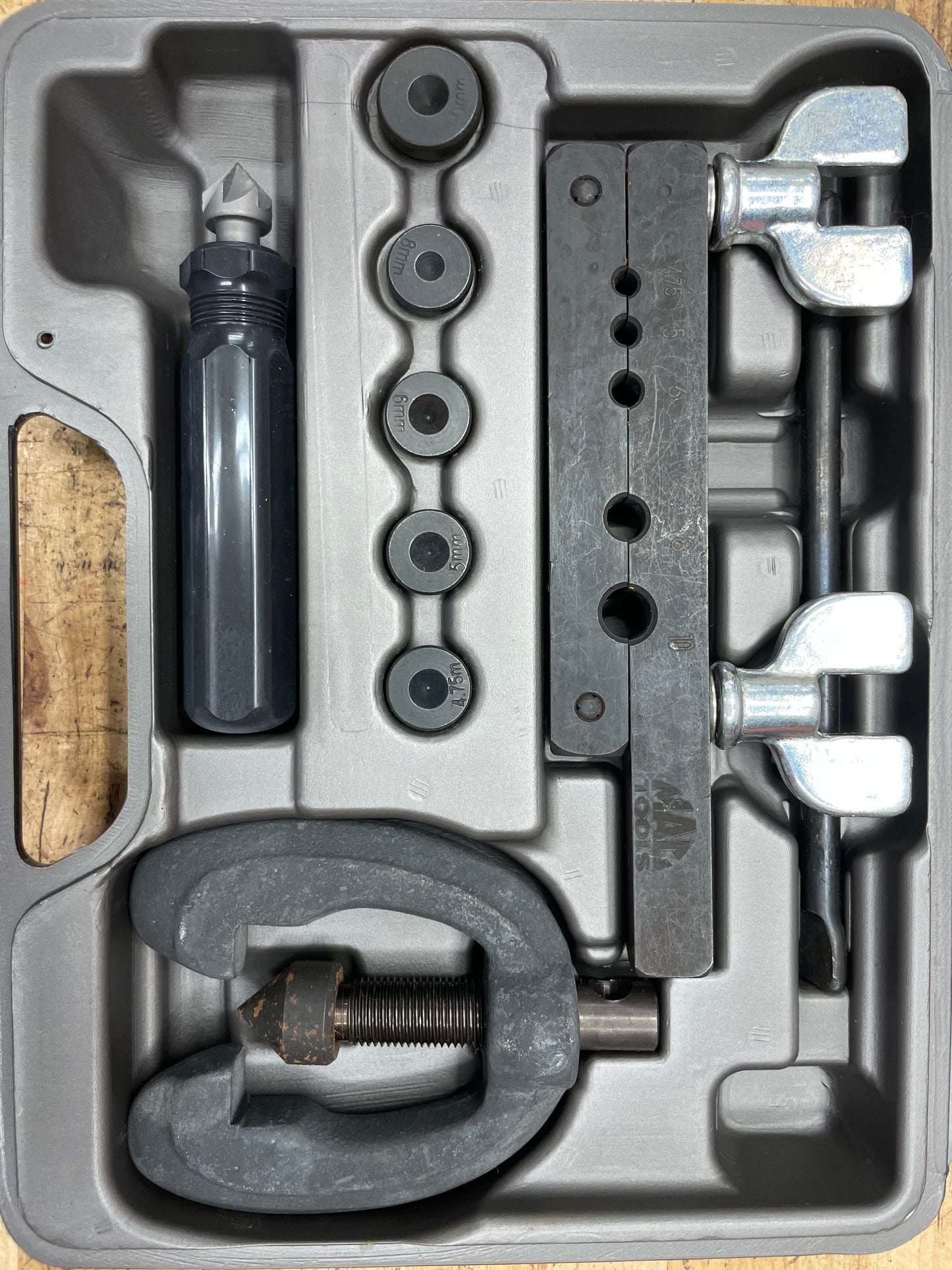 Mac Tools Metric Brake Double Flaring Tool Set LIKE NEW FT159B