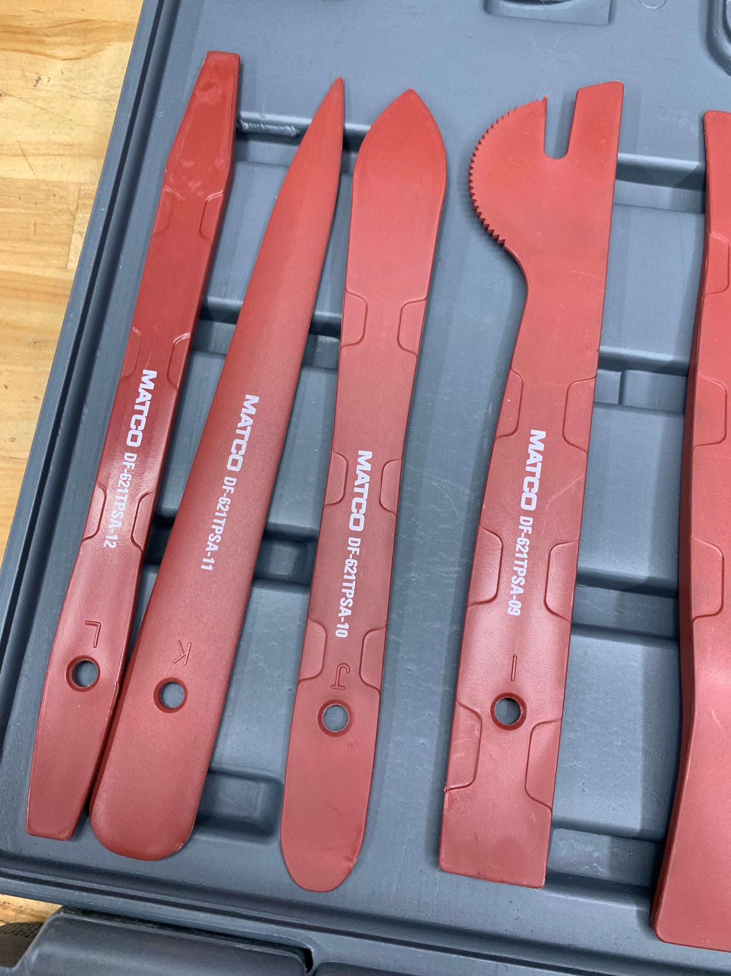 Matco Trim Panel Prybar Set 12pc. DF-621TPSA