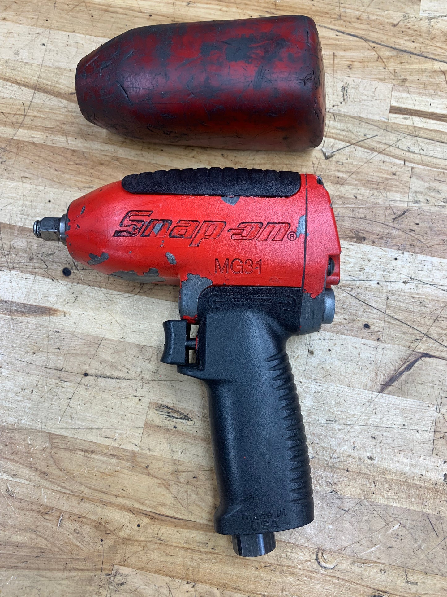 Snap On 3/8” Air Impact Wrench MG31