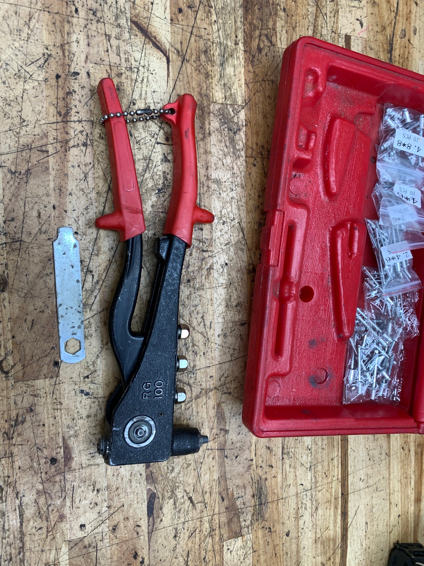 Mac Tools Heavy Duty Rivet Gun Kit RGS100